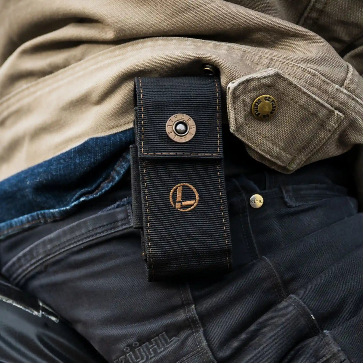 Nylon Sheath w/Pockets